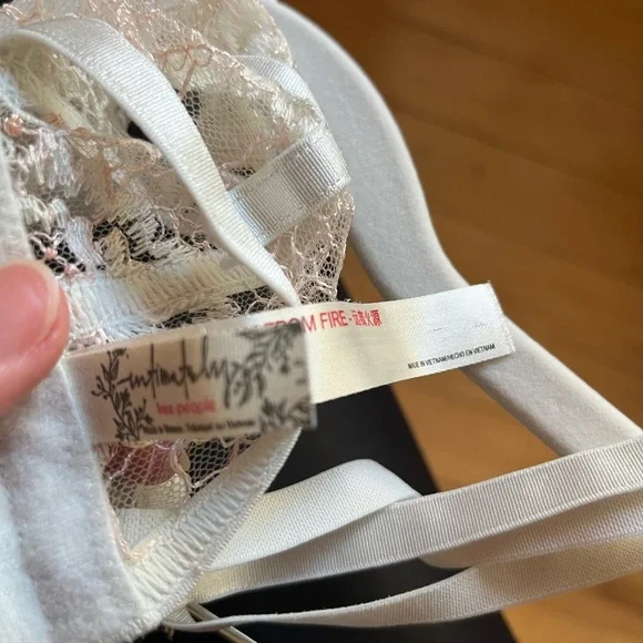 Free people bralette eyelet lace satin size small - Picture 5 of 6